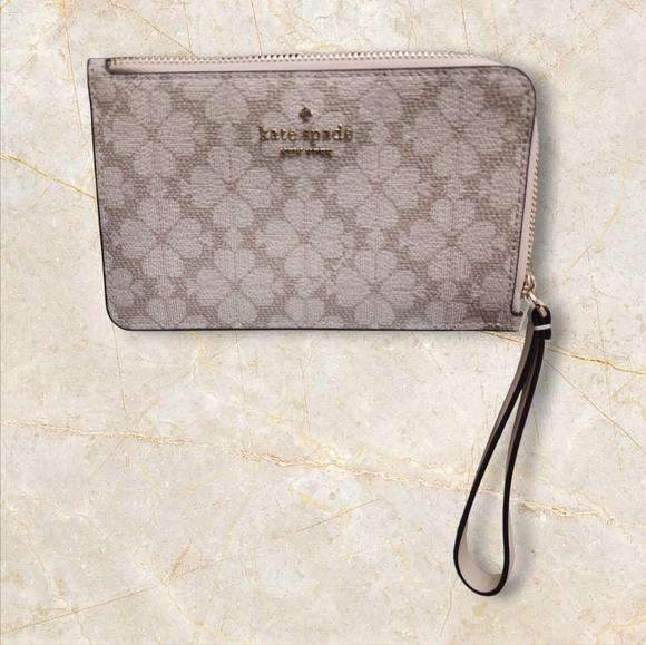 kate spade Handbags - Kate Spade NWT Lucy Spade Flower Small L-Zip Wristlet Dark Beige Multi